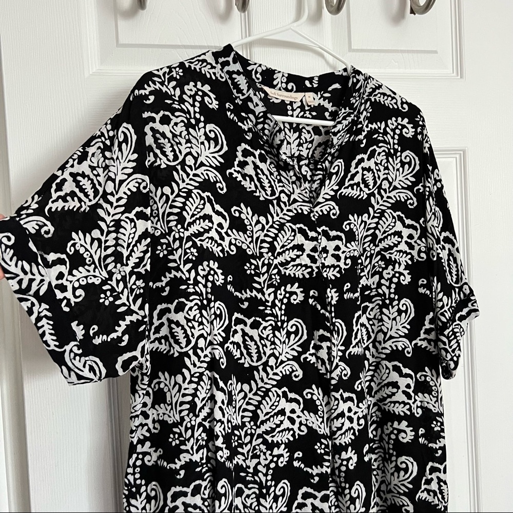 Soft Surroundings | Split Neck Dolman Sleeves Pri… - image 4